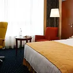 Welcome 4*