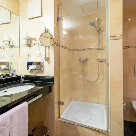 Hotel Welcome 4*