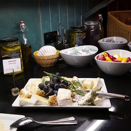 מלון Welcome