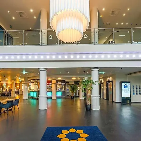 Welcome Hotel 4*